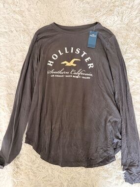 Hollister Women's Long Sleeve Logo Graphic Long Sleeve Tee